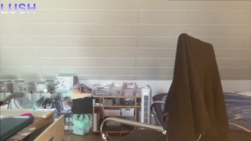 HornyMilfLeah  11-09-2021